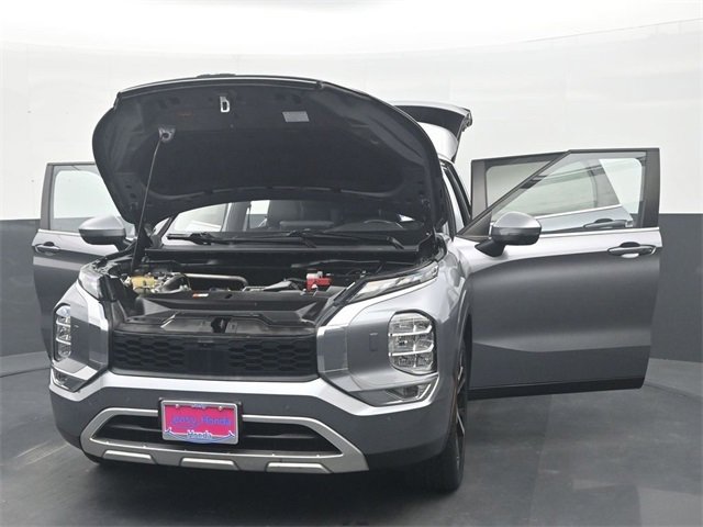 Used 2024 Mitsubishi Outlander SE image 37