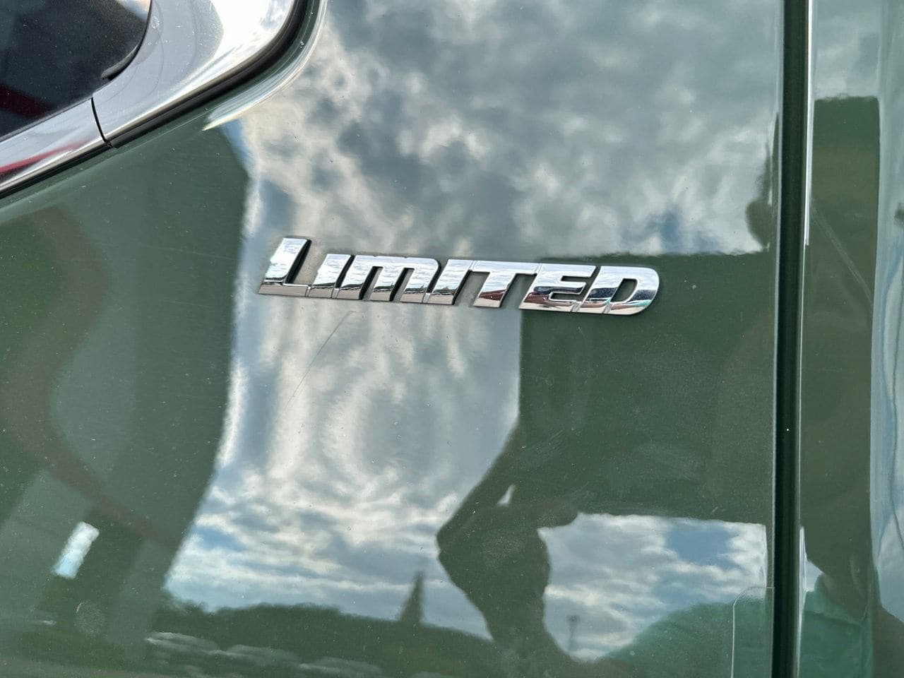 Used 2023 Toyota Tundra Limited RWD image 3