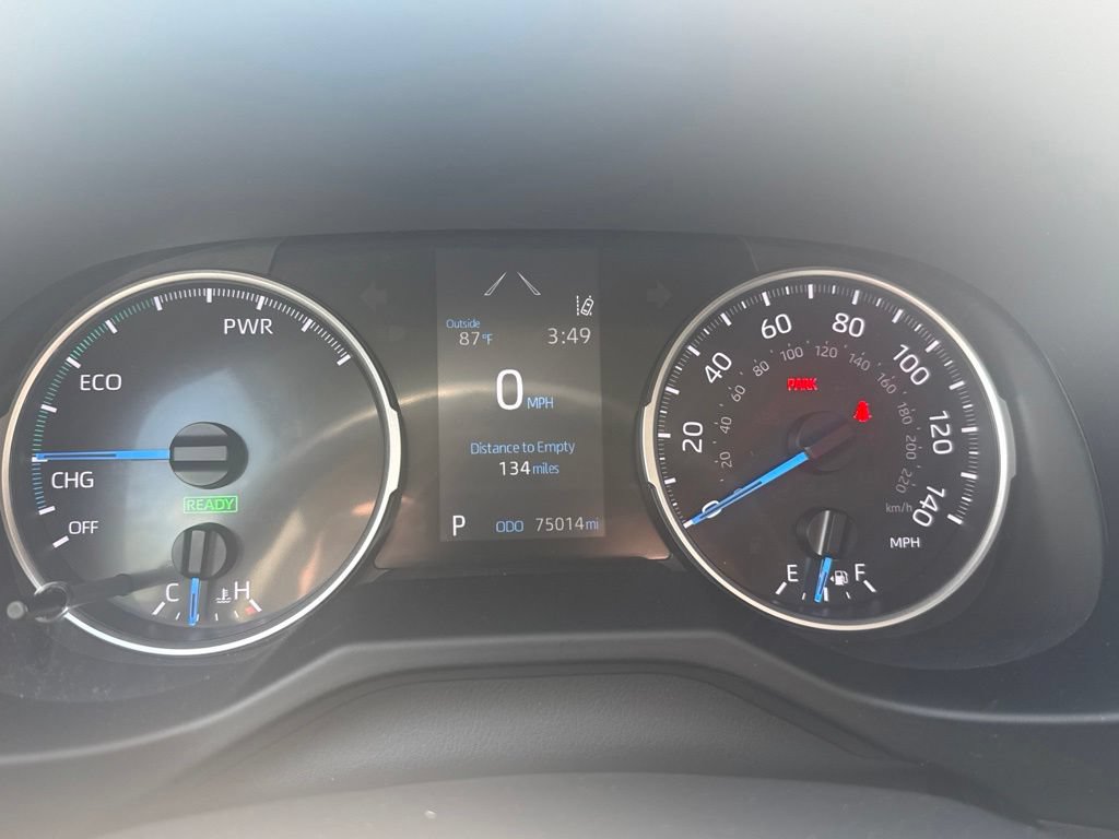 Used 2021 Toyota RAV4 LE AWD/4WD image 11