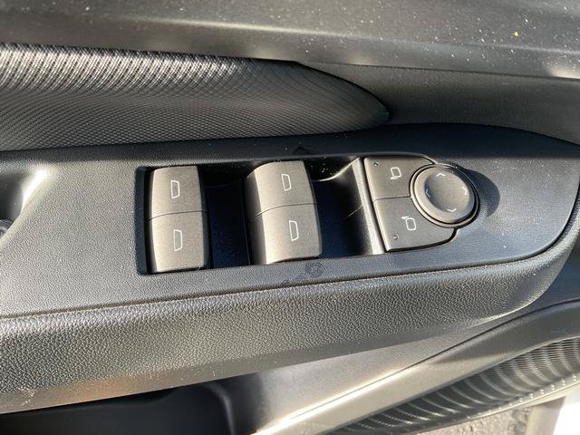 New 2026 Chevrolet Equinox EV LT w/ Comfort Package FWD image 8