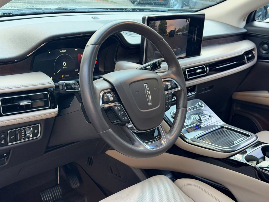 Used 2023 Lincoln Nautilus Reserve w/ Equipment Group 201A image 26