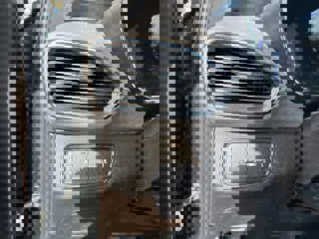 Used 2019 Hyundai Santa Fe SEL image 10