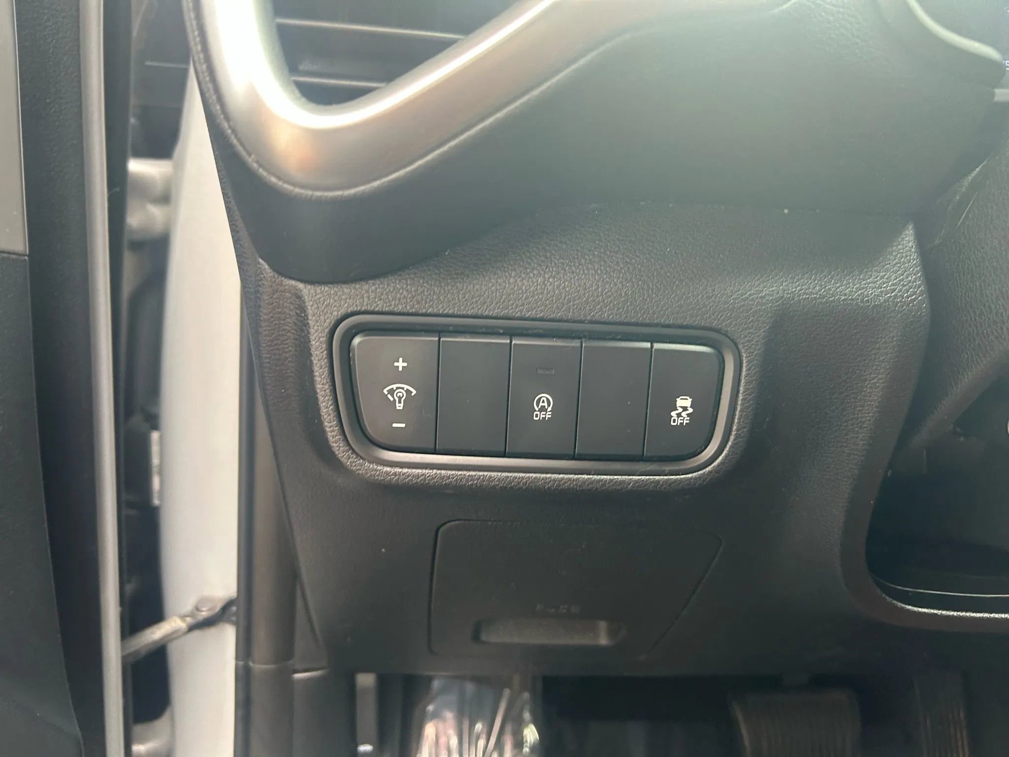 Used 2020 Kia Soul LX image 12