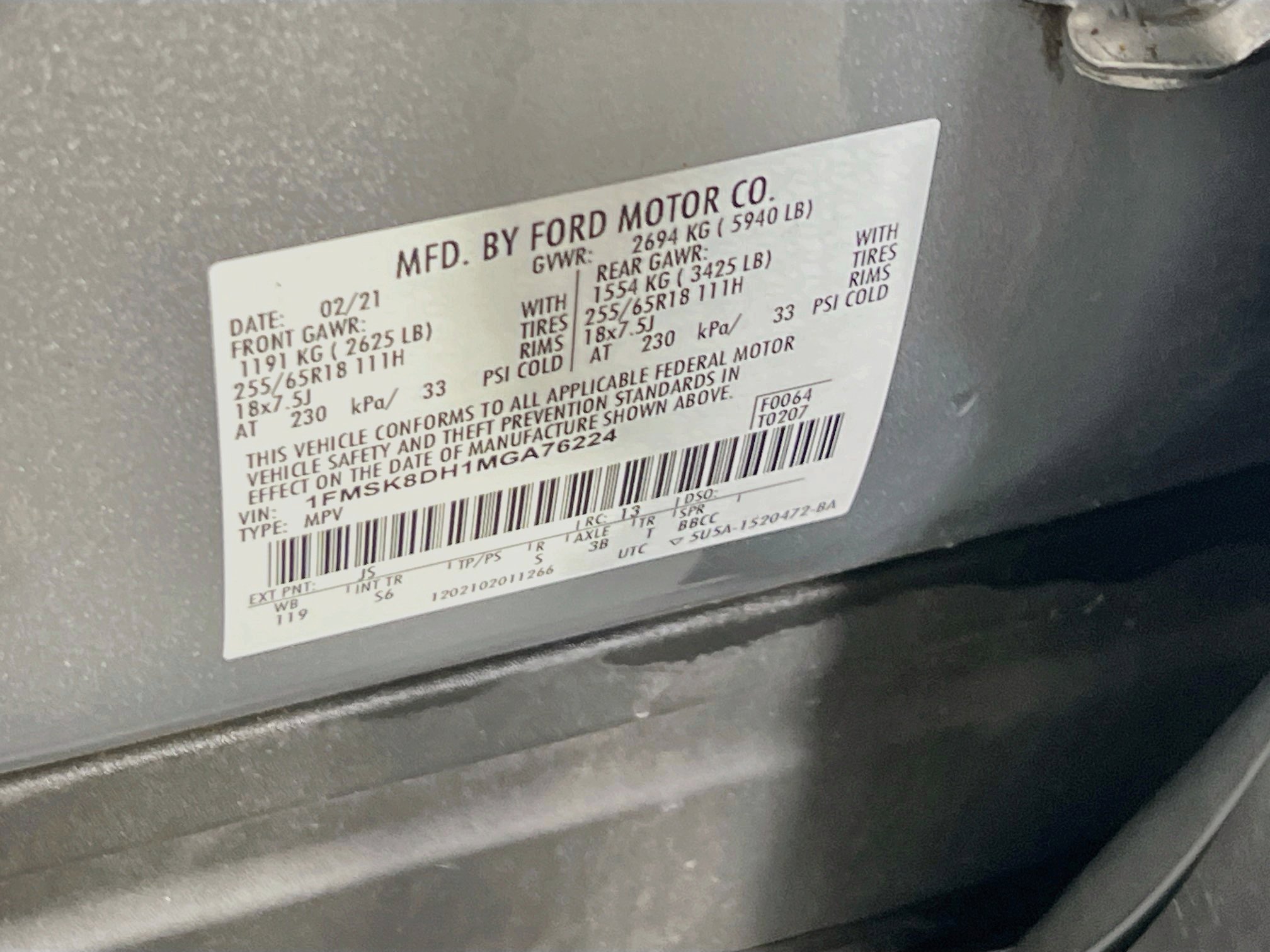 Used 2021 Ford Explorer XLT w/ Equipment Group 202A AWD/4WD image 32