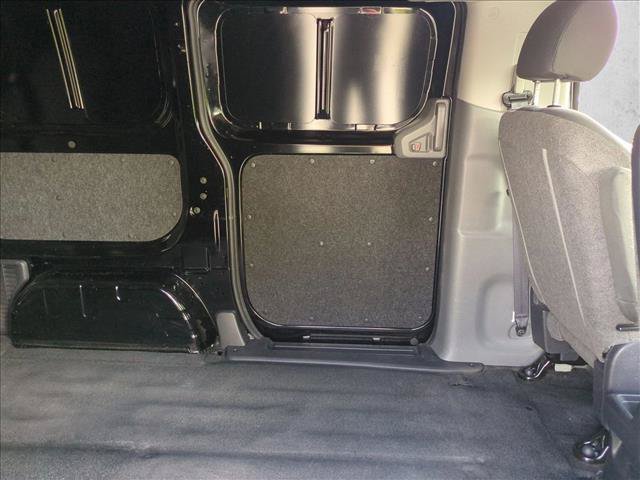 Used 2019 Nissan NV200 S FWD image 18