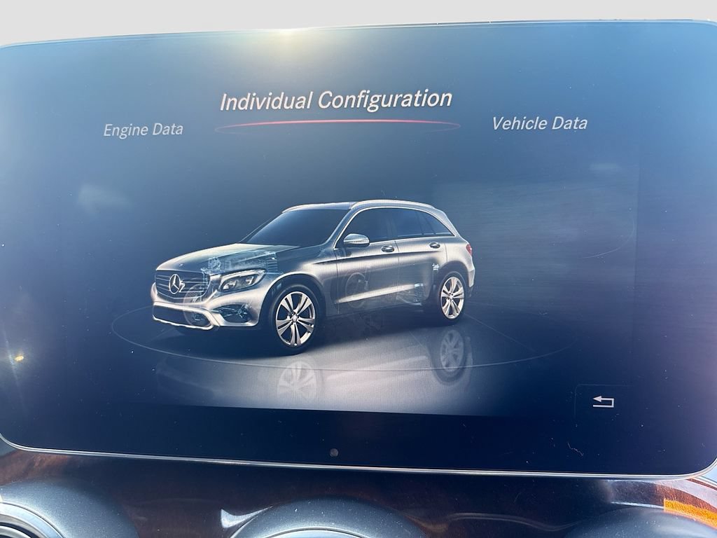 Used 2018 Mercedes-Benz GLC 300 w/ Multimedia Package image 34