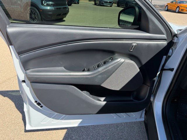 Used 2023 Ford Mustang Mach-E Select RWD image 11
