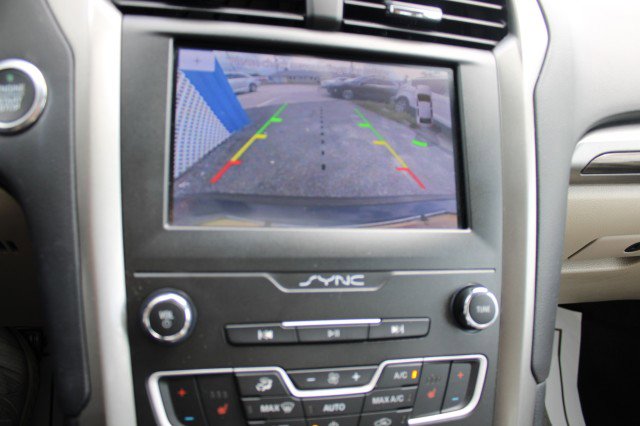 Used 2020 Ford Fusion SEL image 27