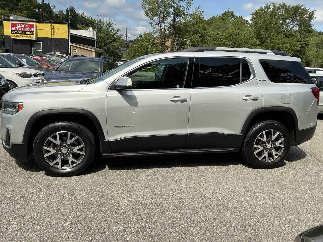 Used 2020 GMC Acadia SLE w/ Driver Convenience Package AWD/4WD image 9