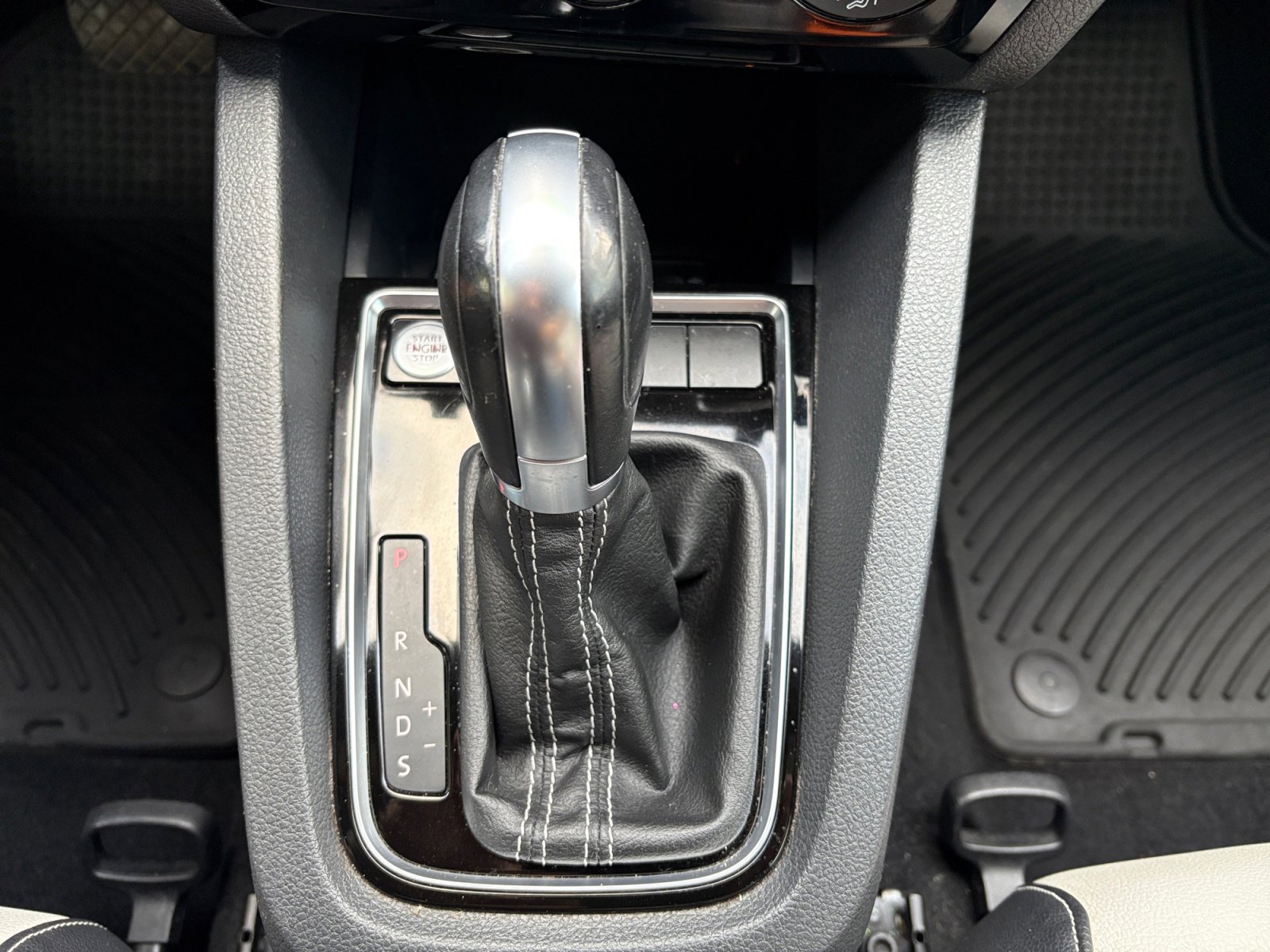 Used 2016 Volkswagen Jetta Sport image 15