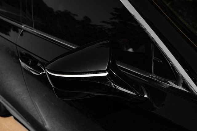 Used 2023 Lexus LS 500h AWD w/ Luxury Package image 12