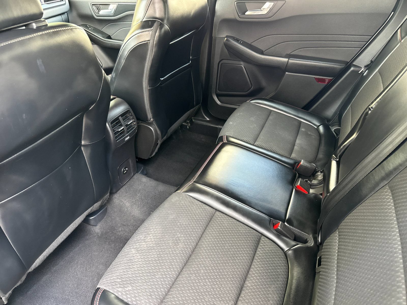 Used 2023 Ford Escape ST-Line w/ Tech Pack #1 AWD/4WD image 16
