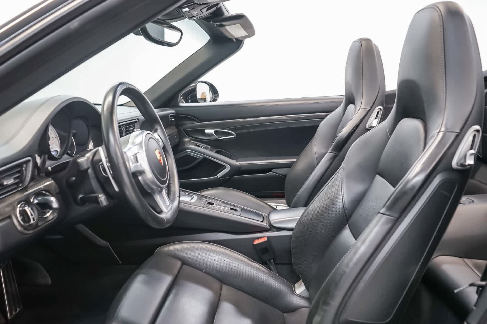 Certified 2015 Porsche 911 Turbo S AWD/4WD image 22