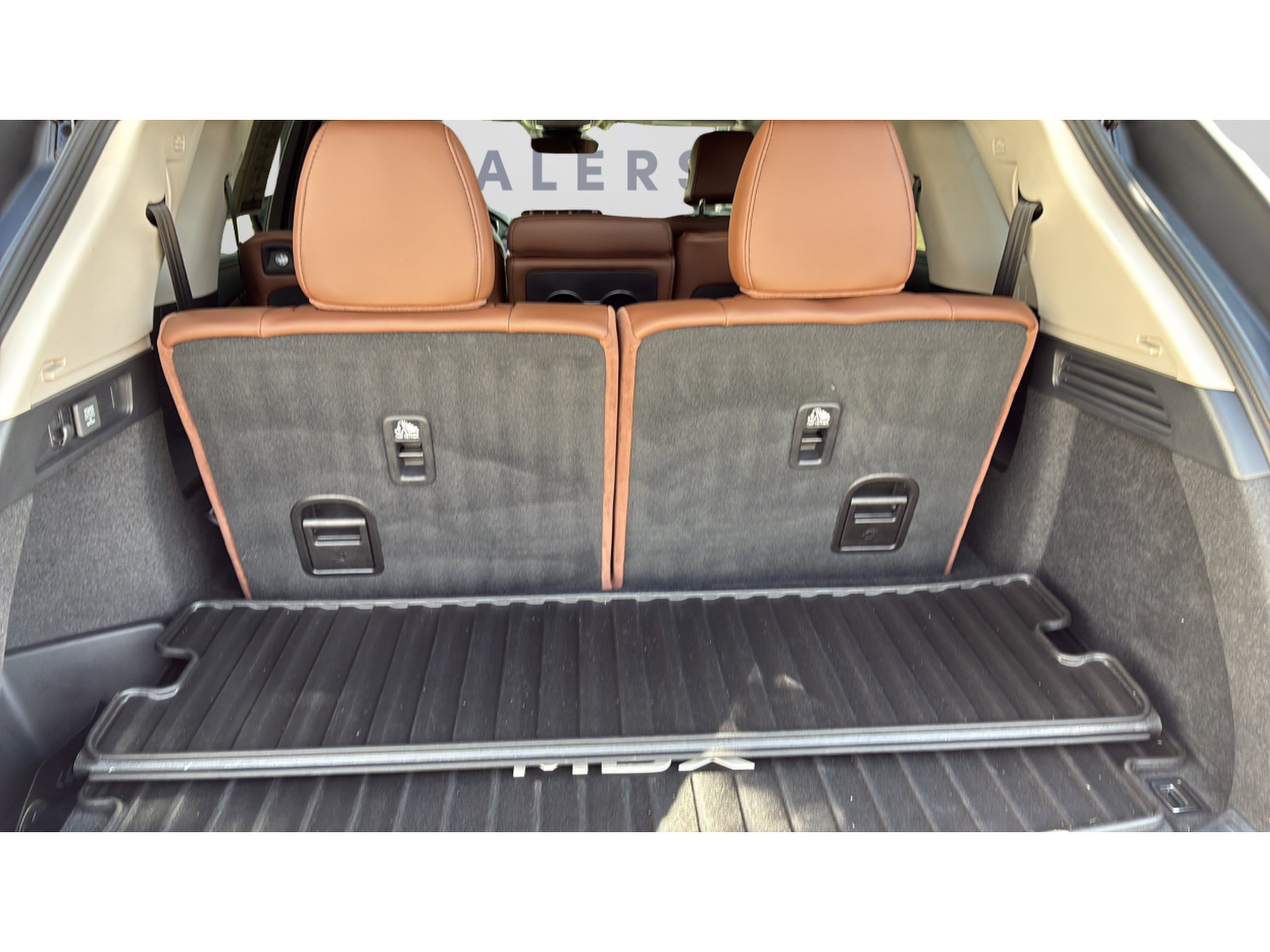 Used 2024 Acura MDX SH-AWD w/ Technology Package image 28