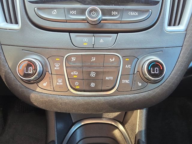 Used 2023 Chevrolet Malibu LT FWD image 23