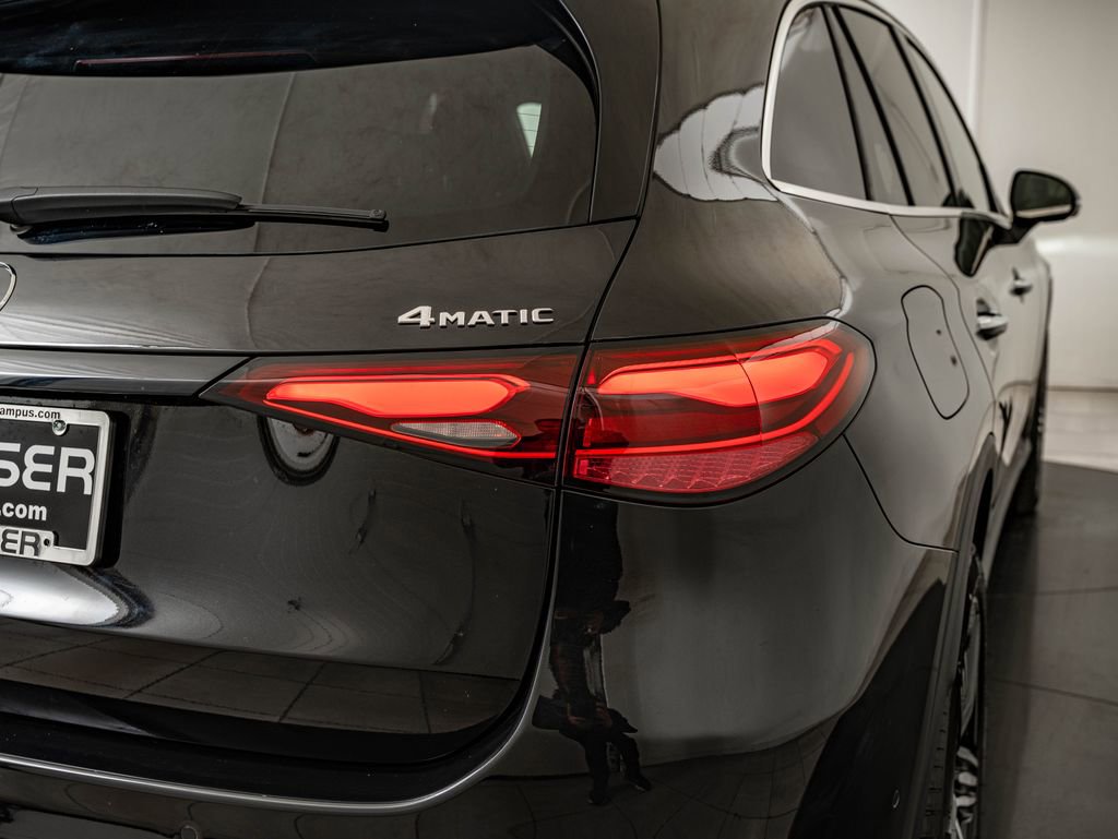 New 2026 Mercedes-Benz GLC 300 4MATIC image 9