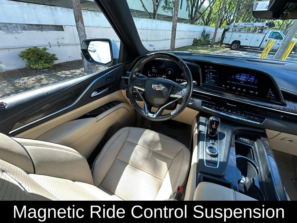 Used 2023 Cadillac Escalade Premium Luxury w/ Performance Package AWD/4WD image 9