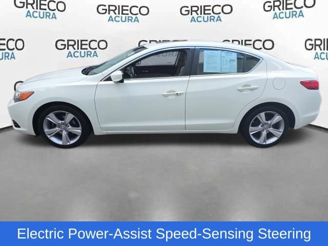 Used 2015 Acura ILX w/ Technology Package FWD image 4