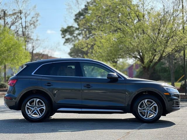 Used 2019 Audi Q5 2.0T Premium w/ Convenience Package image 4