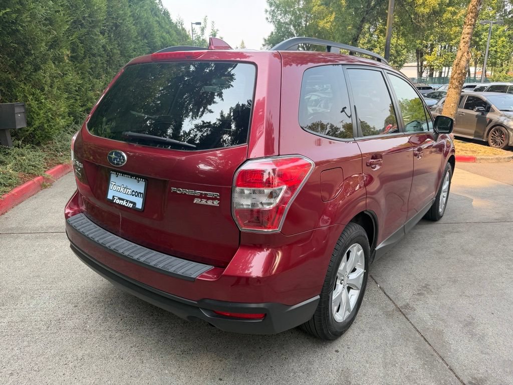 Used 2016 Subaru Forester 2.5i Premium w/ All-Weather Package AWD/4WD image 4