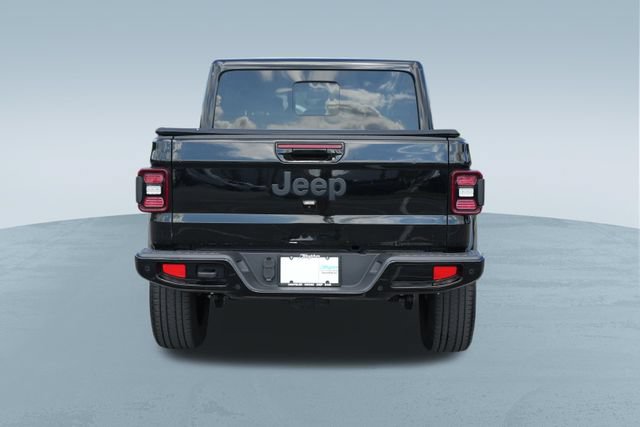 Used 2023 Jeep Gladiator Overland AWD/4WD image 8