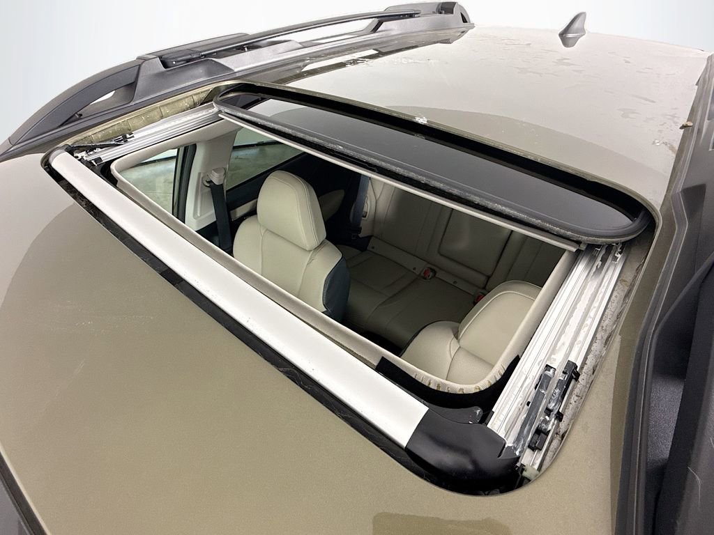 Used 2023 Subaru Outback Limited AWD/4WD image 25