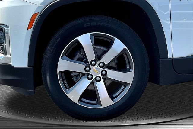 Used 2023 Chevrolet Traverse LT w/ LT Premium Package AWD/4WD image 35