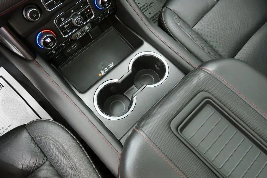 Used 2023 Chevrolet Suburban RST w/ Luxury Package AWD/4WD image 32