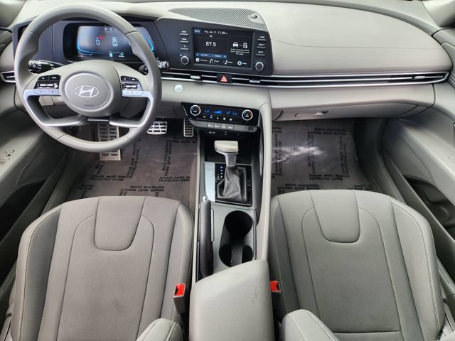 Certified 2025 Hyundai Elantra Sport FWD image 18