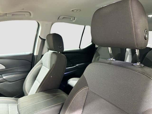 Used 2021 Chevrolet Traverse LT image 22