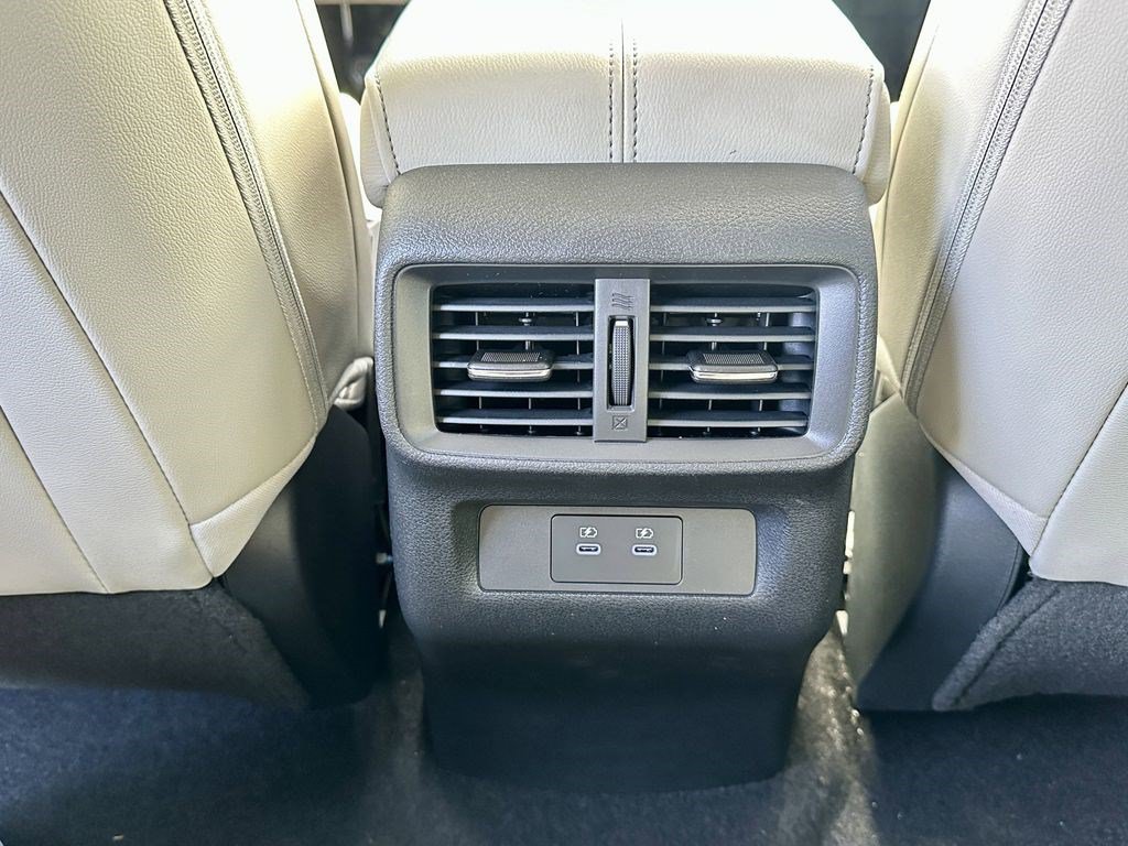 Used 2025 Nissan Murano SL AWD/4WD image 34