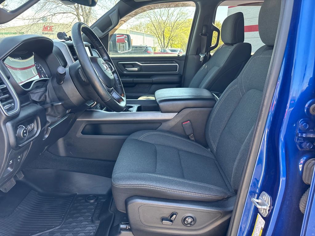 Used 2019 RAM 1500 Big Horn AWD/4WD image 11