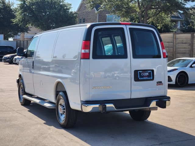 Used 2025 GMC Savana 2500 w/ Driver Convenience Package RWD image 3