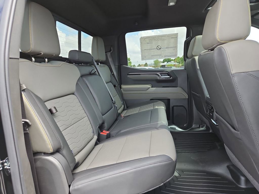 New 2026 Chevrolet Silverado 1500 ZR2 w/ Dark Appearance Package AWD/4WD image 20