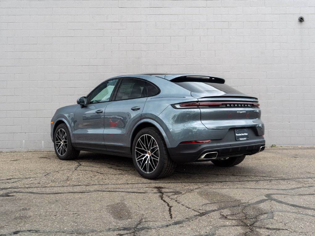 New 2026 Porsche Cayenne Coupe AWD/4WD image 3