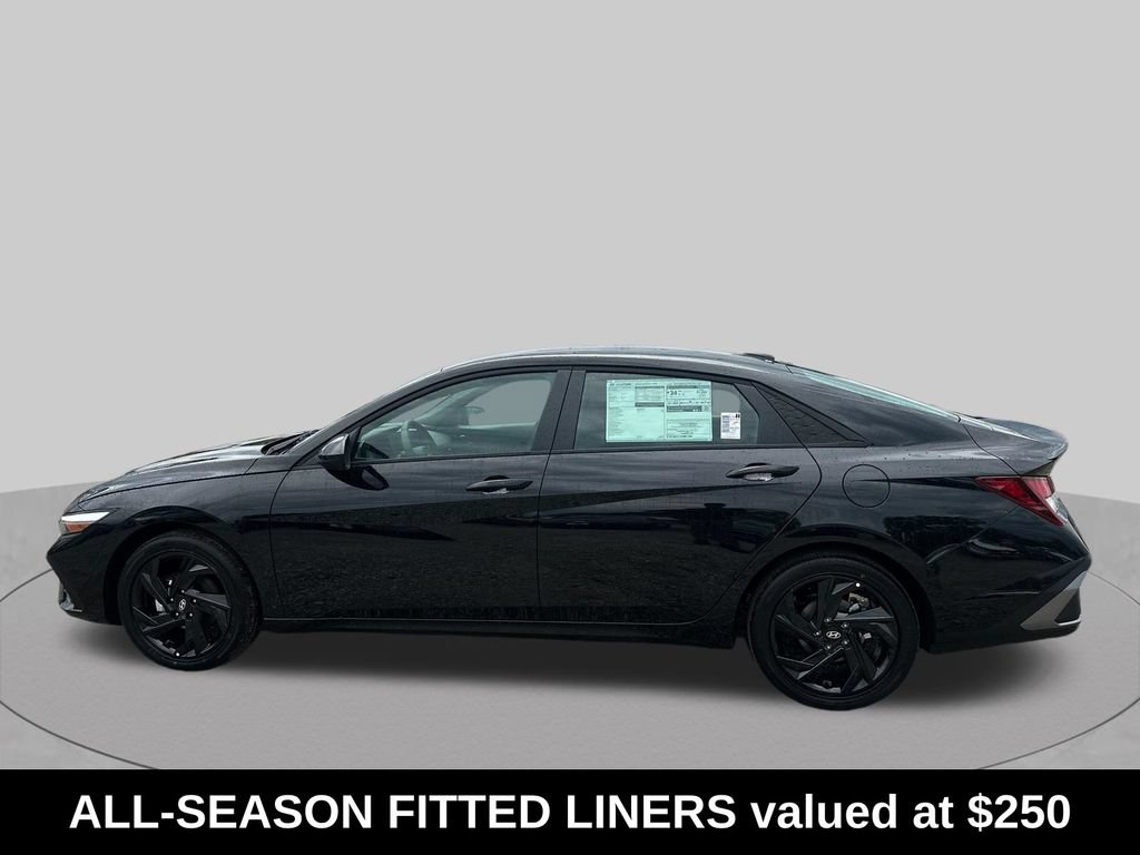 Used 2026 Hyundai Elantra Sport FWD image 2