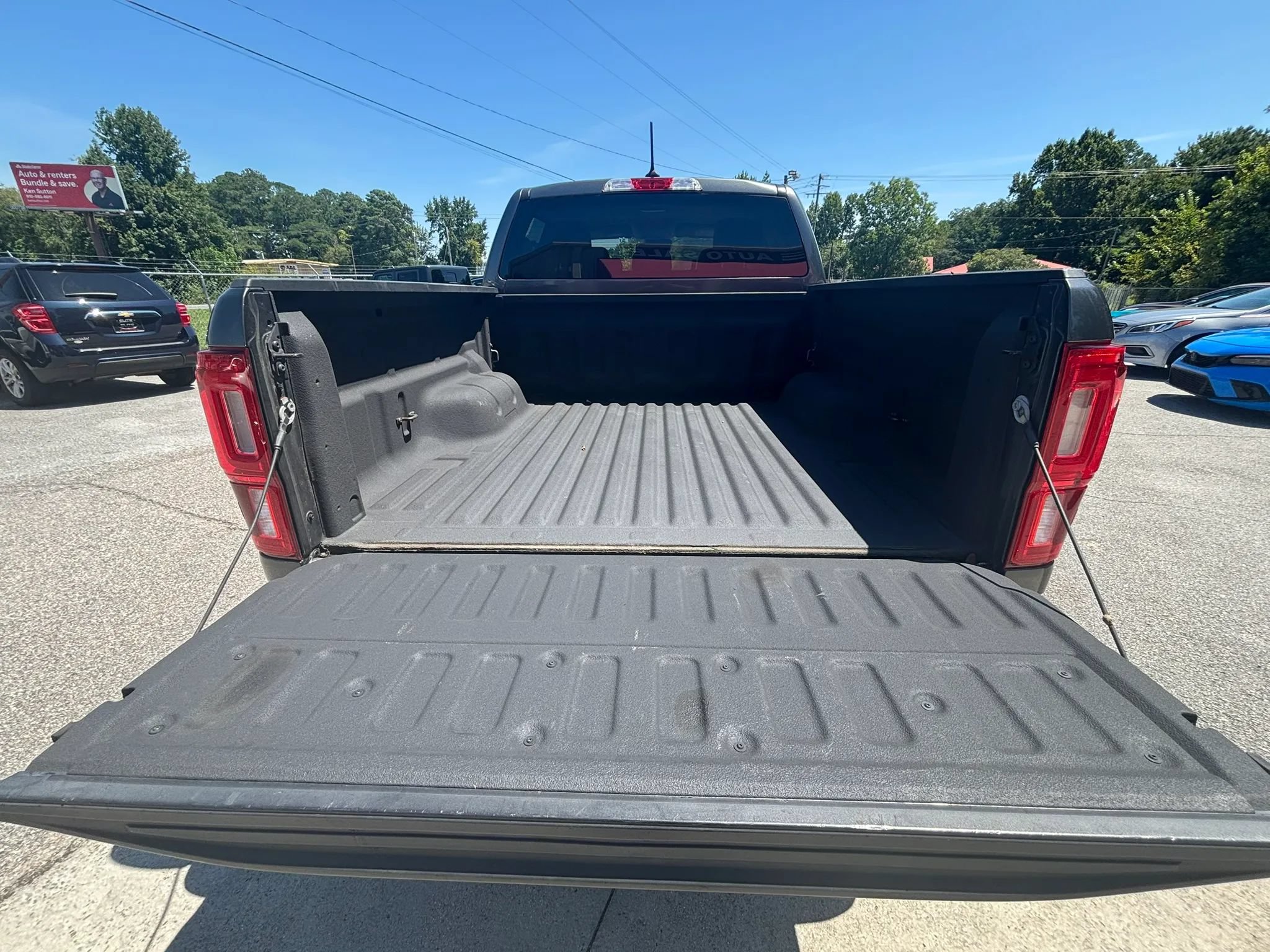 Used 2019 Ford Ranger XLT w/ Equipment Group 301A Mid AWD/4WD image 8