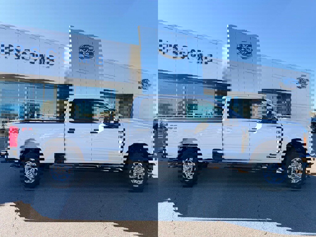 New 2026 Ford F250 XLT w/ FX4 Off-Road Package image 6