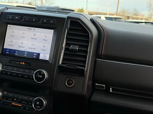 Used 2021 Ford Expedition Limited w/ Equipment Group 303A image 29