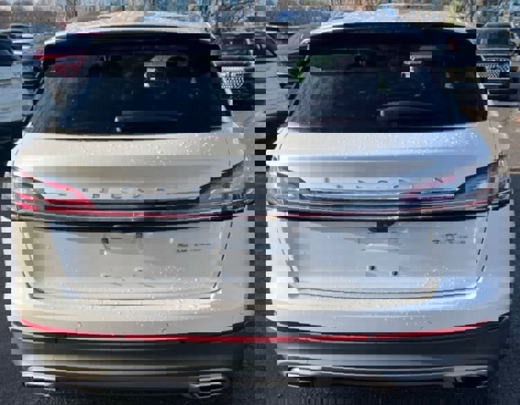 Used 2019 Lincoln Nautilus Reserve w/ Driver Assistance Package image 6