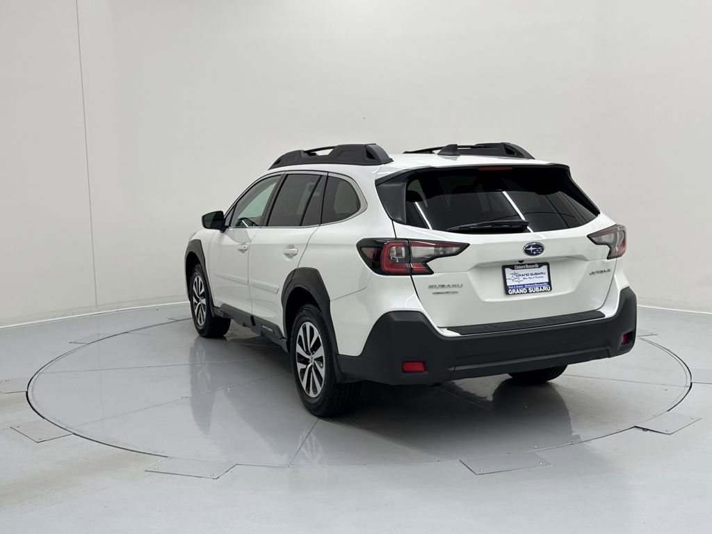 Certified 2024 Subaru Outback Premium image 3