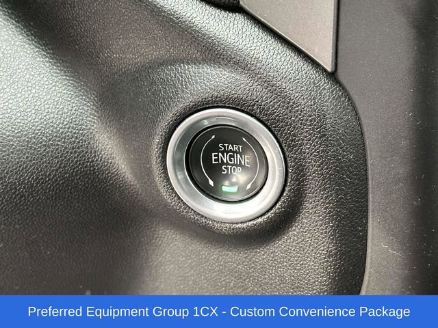 Used 2023 Chevrolet Silverado 1500 Custom image 8