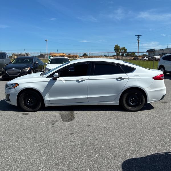 Used 2019 Ford Fusion S FWD image 16