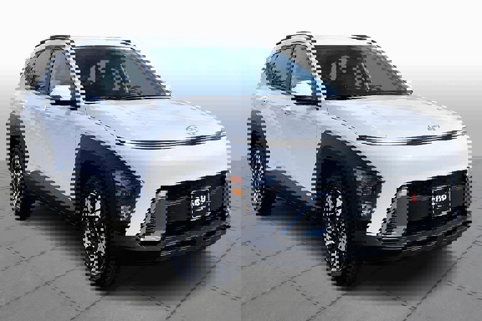 Used 2025 Hyundai Kona SEL FWD image 3