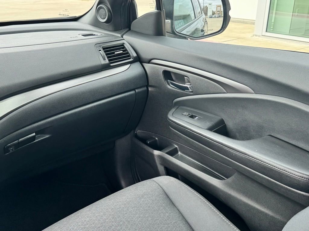 Used 2021 Honda Passport Sport image 21