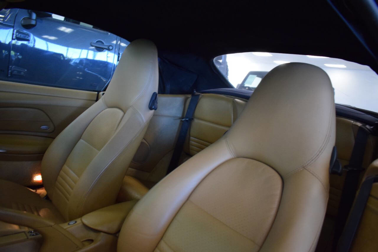 Used 2000 Porsche 911 Carrera image 22