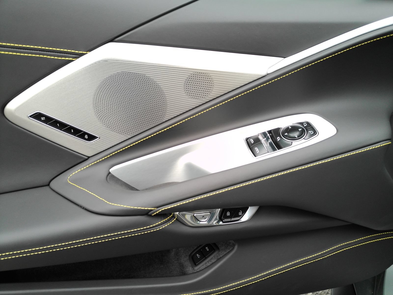 Certified 2022 Chevrolet Corvette Stingray Premium Cpe RWD image 21