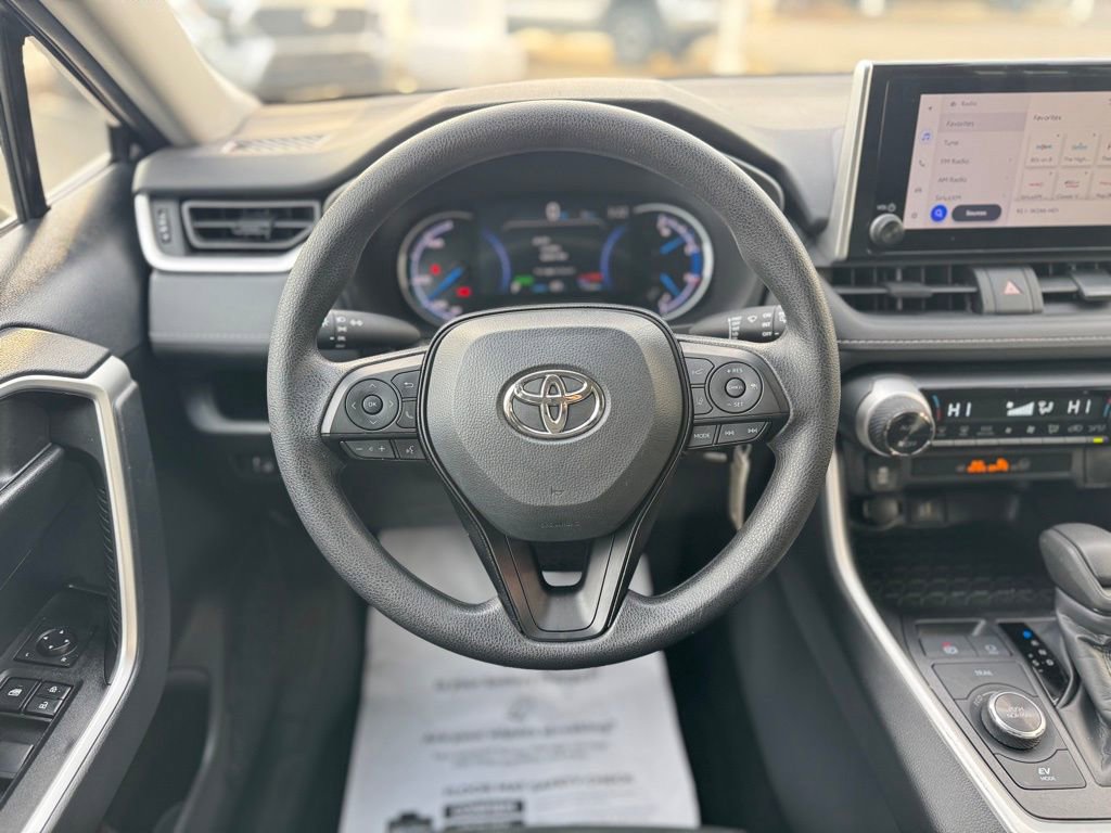 Certified 2025 Toyota RAV4 LE image 34