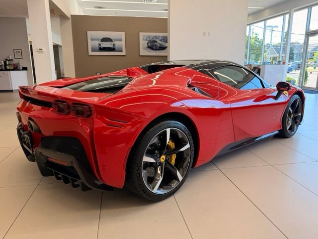 Used 2023 Ferrari SF90 Spider AWD/4WD image 8