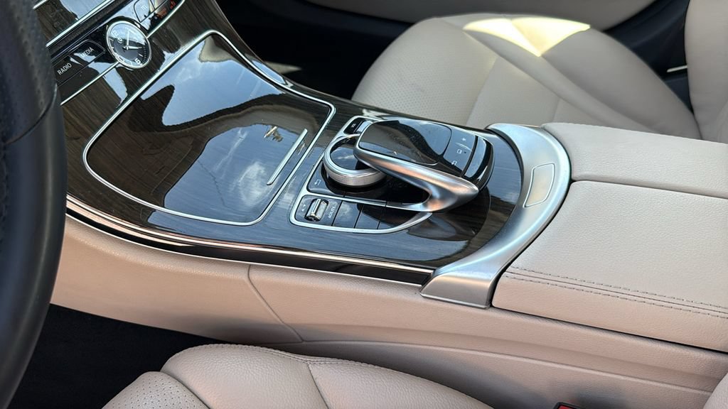 Used 2015 Mercedes-Benz C 300 4MATIC Sedan image 35